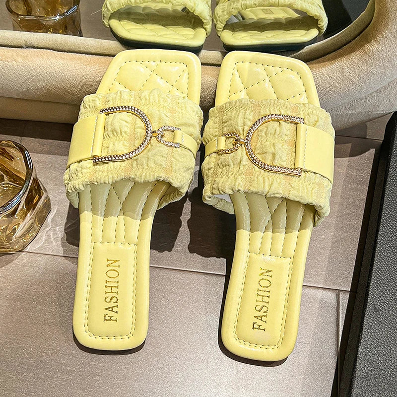 "Fashion Women Decor" Slides