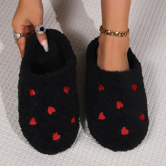 "Winter Women's Wear" Heart-Shaped Slippers